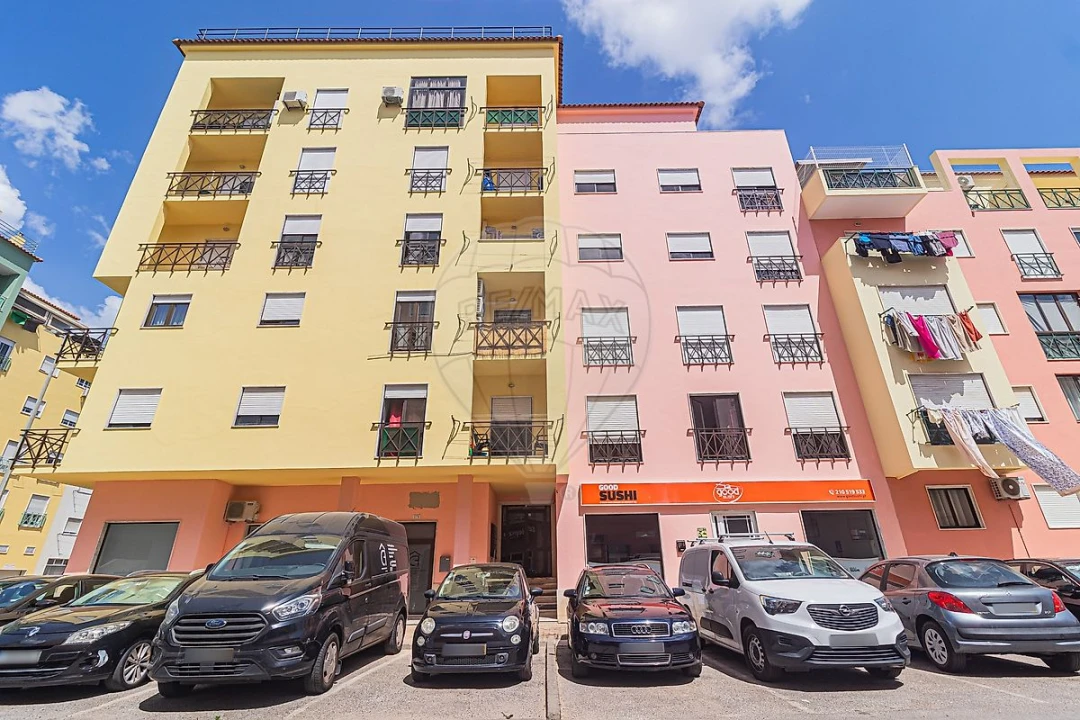 Apartamento T3 para Venda em Quinta do Conde Foto 23