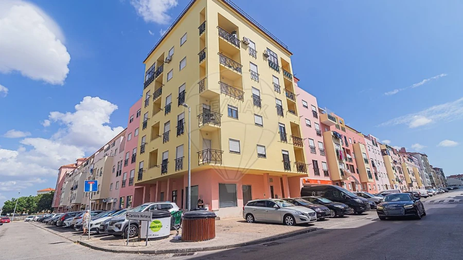 Apartamento T3 para Venda em Quinta do Conde