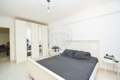 Apartamento T1 para Arrendamento em Algueirão-Mem Martins