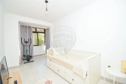Apartamento T1 para Arrendamento em Algueirão-Mem Martins
