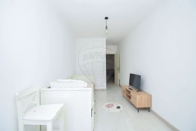 Apartamento T1 para Arrendamento em Algueirão-Mem Martins