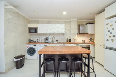 Apartamento T1 para Arrendamento em Algueirão-Mem Martins