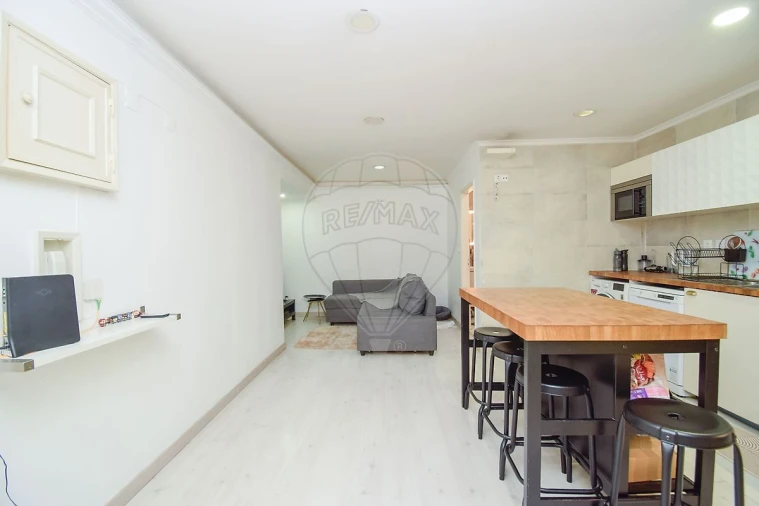 Apartamento T1 para Arrendamento em Algueirão-Mem Martins Foto 15
