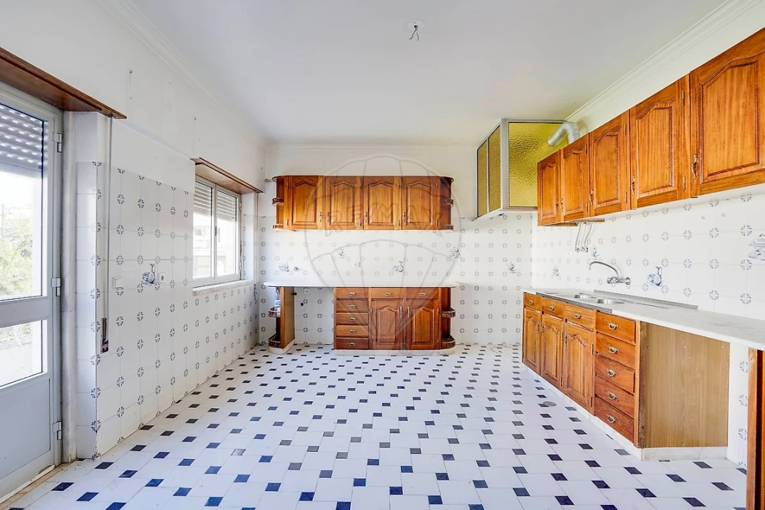 Moradia T9 para Venda em Santa Iria de Azoia, São João da Talha e Bobadela Foto 49