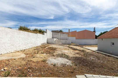 Moradia T3 para Venda em Santa Maria, São Pedro e Matacães