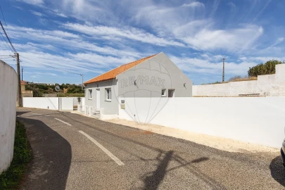Moradia T3 para Venda em Santa Maria, São Pedro e Matacães