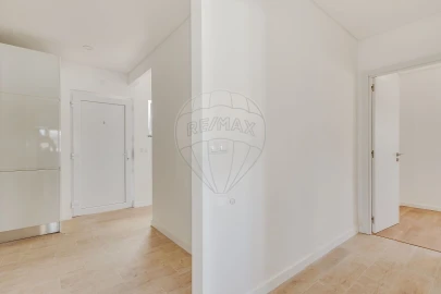 Moradia T3 para Venda em Santa Maria, São Pedro e Matacães