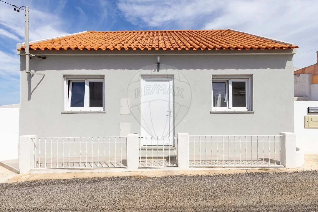 Moradia T3 para Venda em Santa Maria, São Pedro e Matacães Foto 25