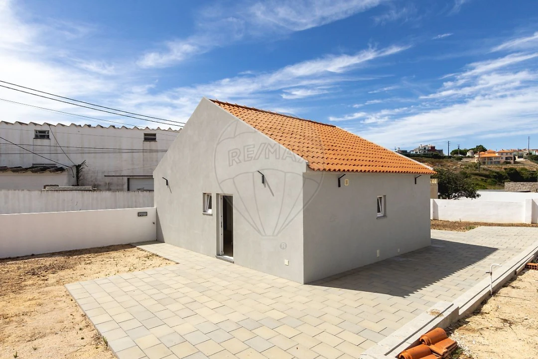 Moradia T3 para Venda em Santa Maria, São Pedro e Matacães Foto 38