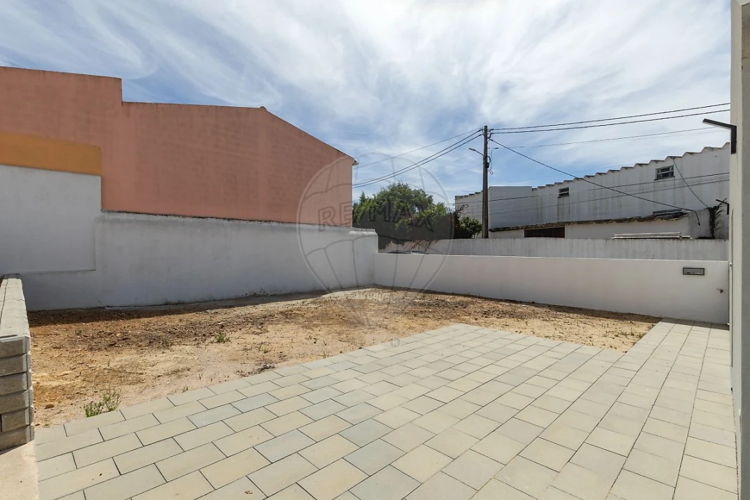 Moradia T3 para Venda em Santa Maria, São Pedro e Matacães Foto 37