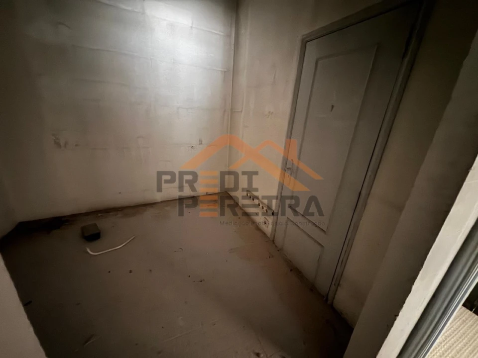 Loja para Arrendamento em Odivelas Foto 9
