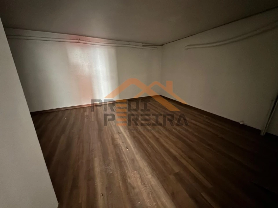Loja para Arrendamento em Odivelas Foto 20