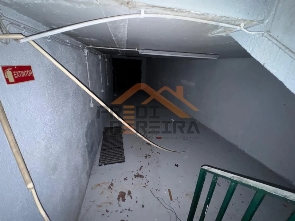 Loja para Arrendamento em Odivelas Foto 8