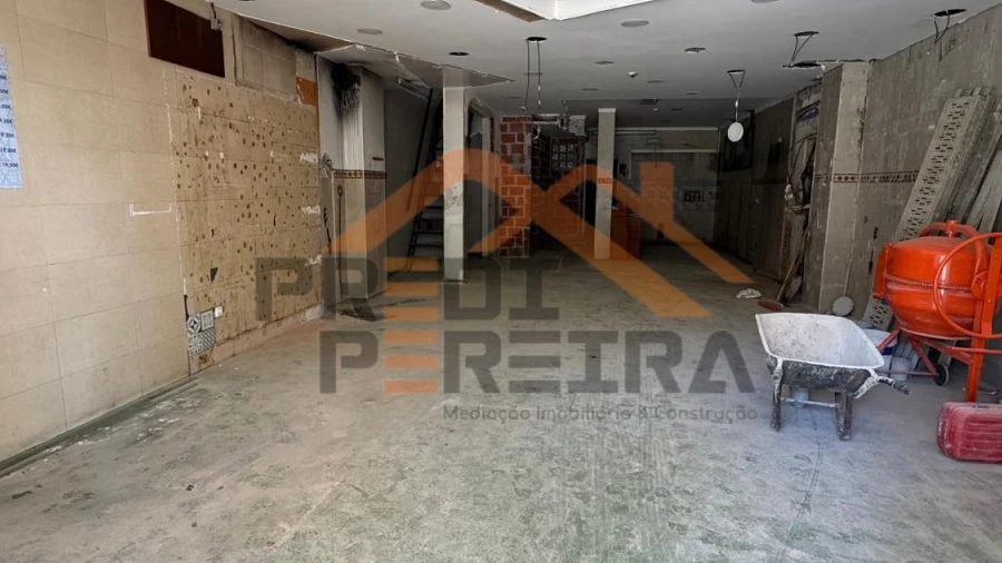 Loja para Arrendamento em Odivelas