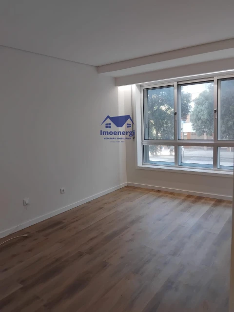 Apartamento T4 para Venda em Póvoa de Varzim, Beiriz e Argivai