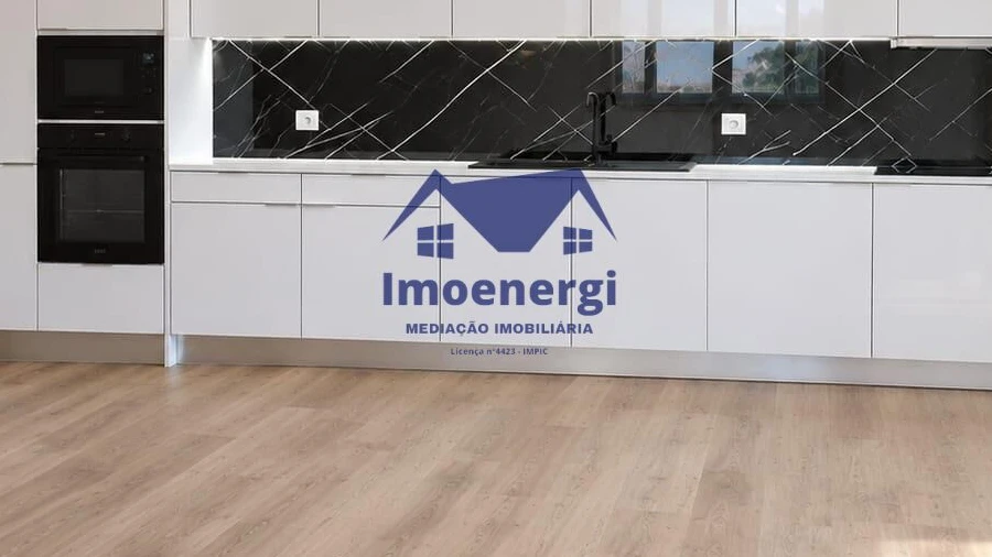 Apartamento T4 para Venda em Póvoa de Varzim, Beiriz e Argivai