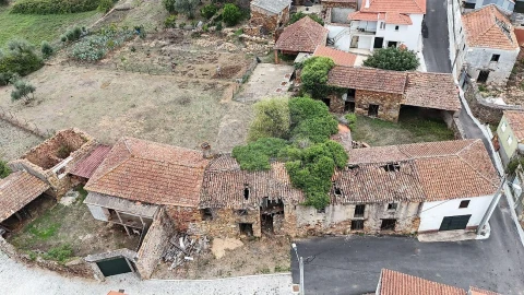 Moradia T1 para Venda em Carapinha