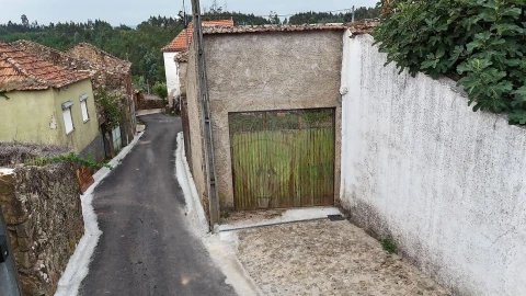 Moradia T1 para Venda em Carapinha