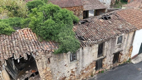 Moradia T1 para Venda em Carapinha