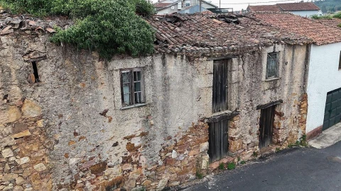 Moradia T1 para Venda em Carapinha
