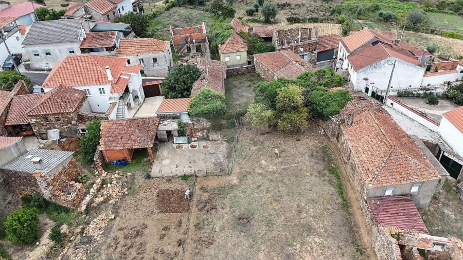 Moradia T1 para Venda em Carapinha Foto 15