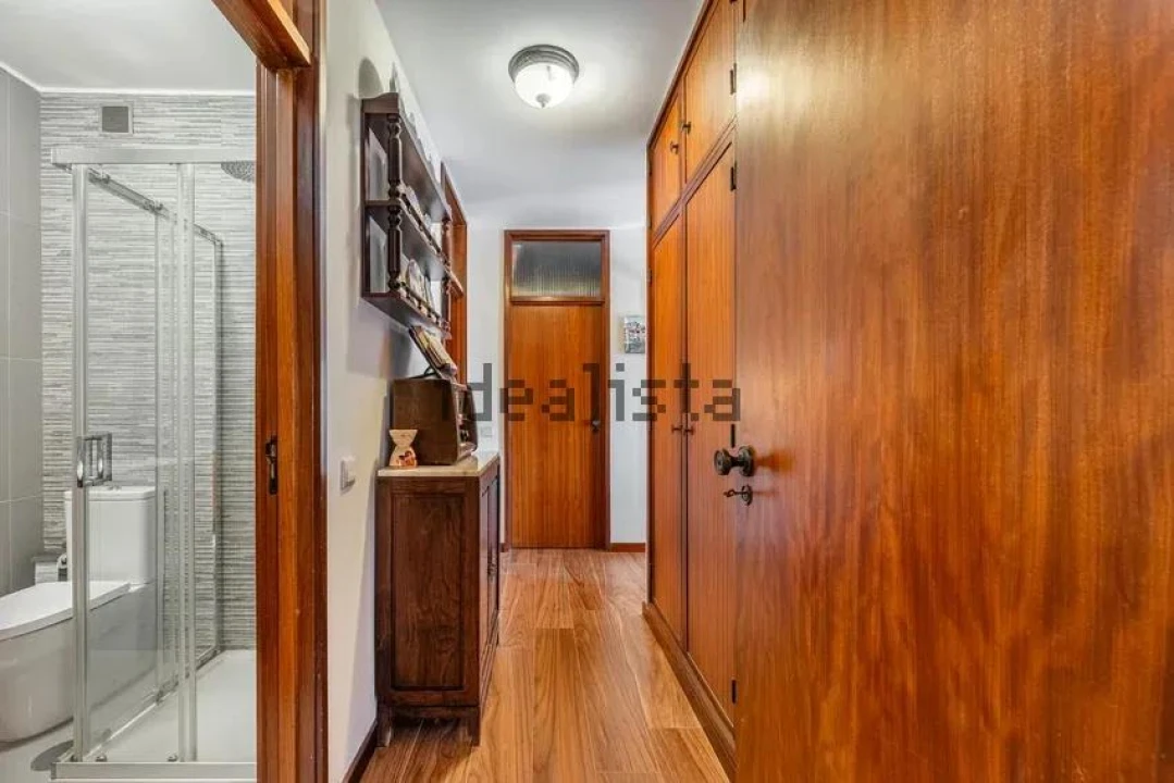 Apartamento T3 para Venda em Cedofeita, Santo Ildefonso, Sé, Miragaia, São Nicolau e Vitória Foto 4