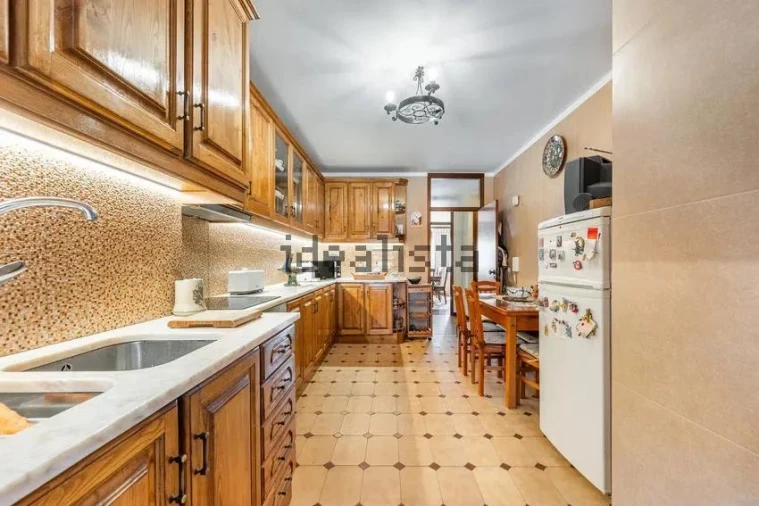 Apartamento T3 para Venda em Cedofeita, Santo Ildefonso, Sé, Miragaia, São Nicolau e Vitória Foto 2