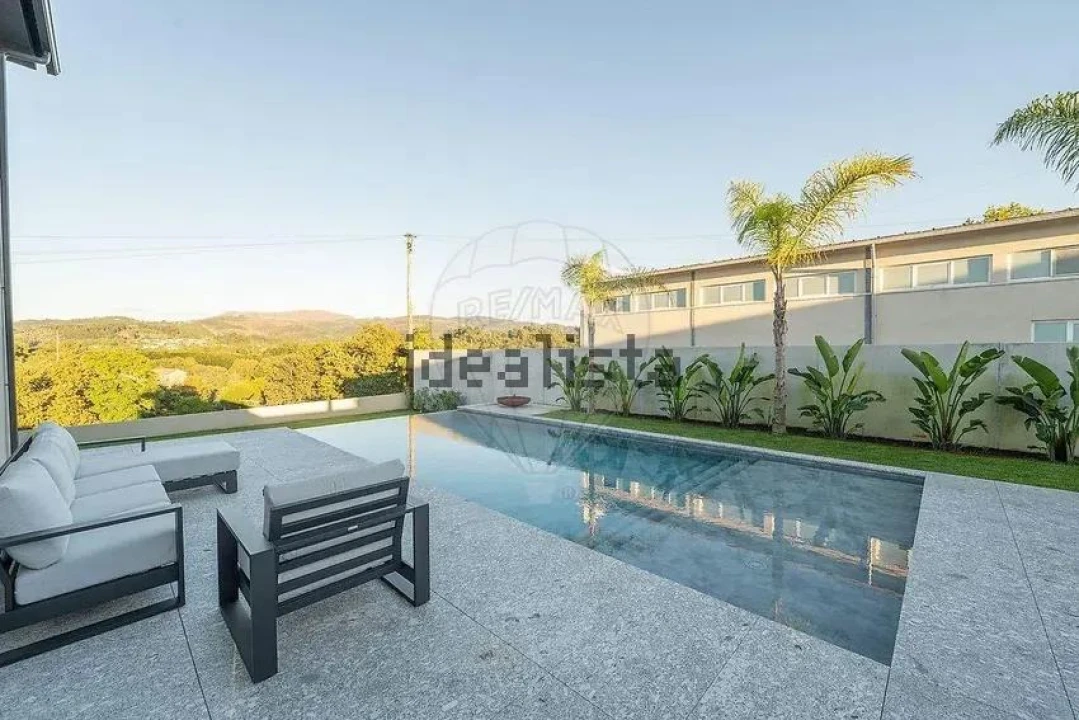 Moradia T3 para Venda em Taide Foto 35