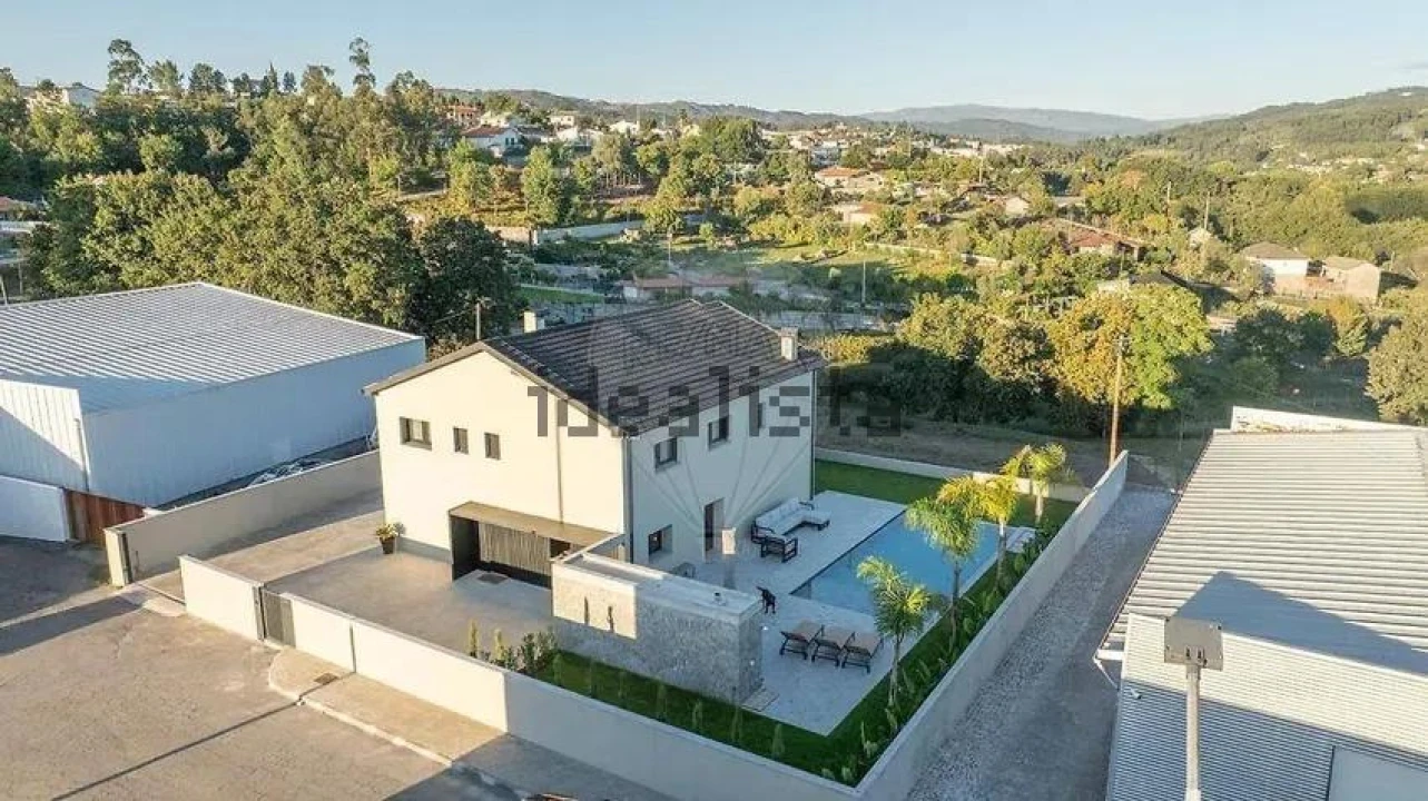 Moradia T3 para Venda em Taide Foto 43