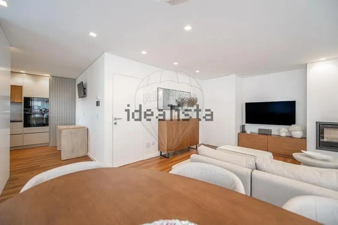 Moradia T3 para Venda em Taide Foto 6