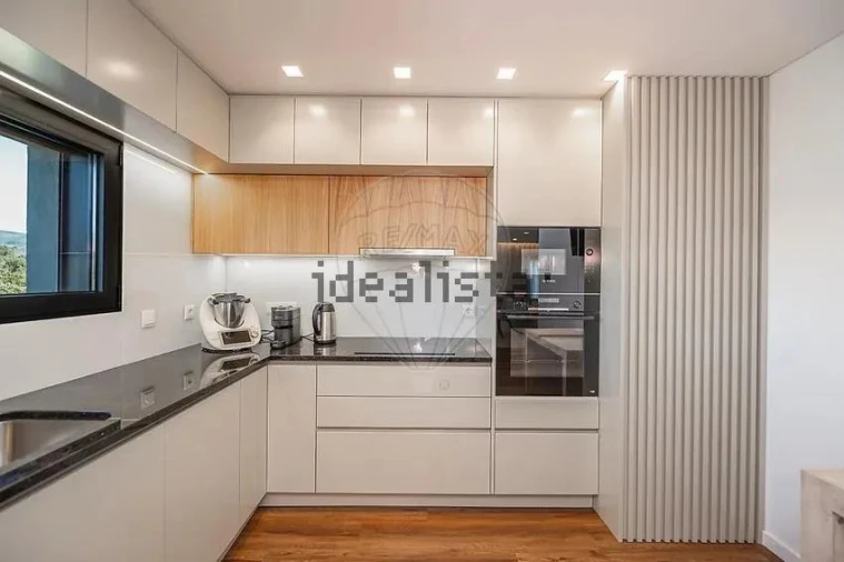 Moradia T3 para Venda em Taide Foto 10
