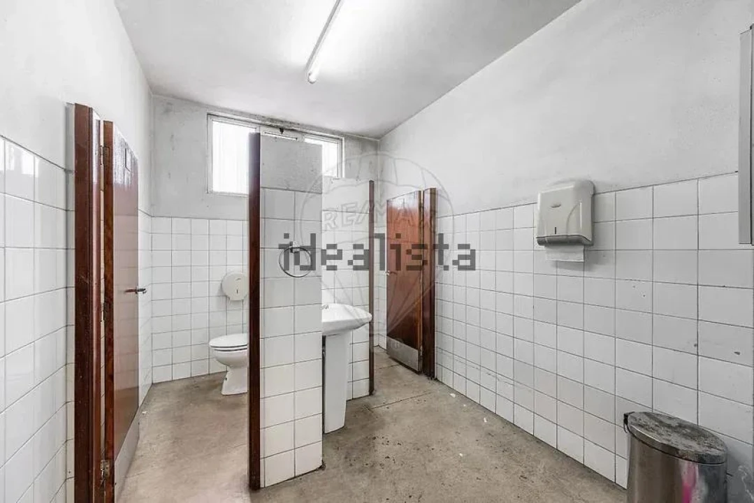 Negócio para Venda em Cidade da Maia Foto 29
