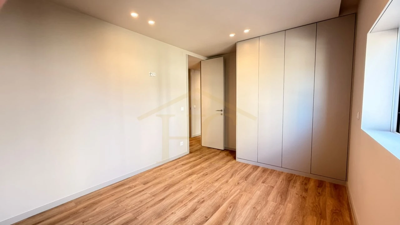 Apartamento T3 para Venda em Póvoa de Varzim, Beiriz e Argivai Foto 6