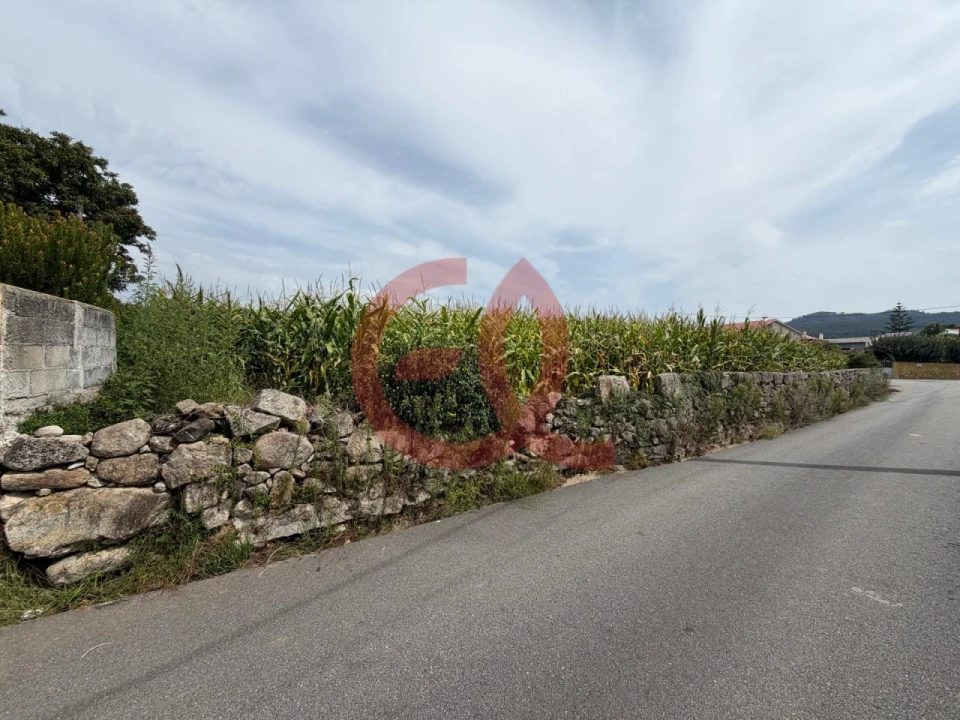 Terreno para Venda em Perre Foto 1