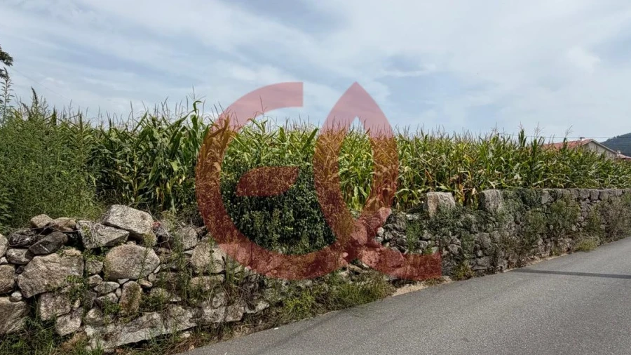 Terreno para Venda em Perre