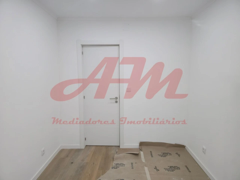 Apartamento T3 para Venda em Falagueira-Venda Nova Foto 19
