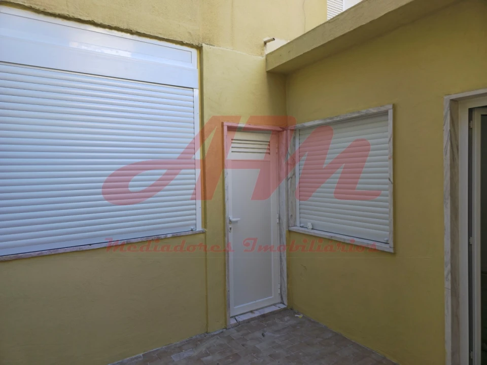 Apartamento T3 para Venda em Falagueira-Venda Nova Foto 28