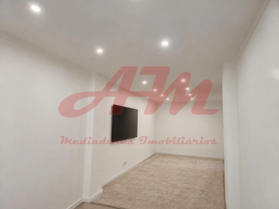 Apartamento T3 para Venda em Falagueira-Venda Nova Foto 7