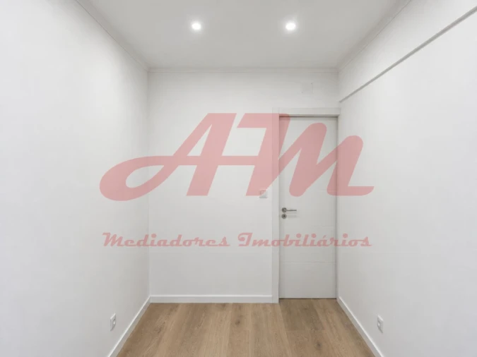Apartamento T3 para Venda em Falagueira-Venda Nova Foto 22