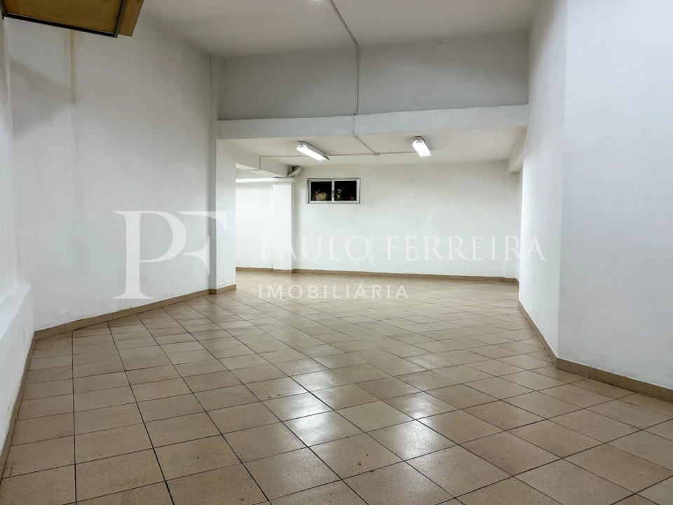 Garagem para Arrendamento em Vila Nova de Famalicão e Calendário Foto 3