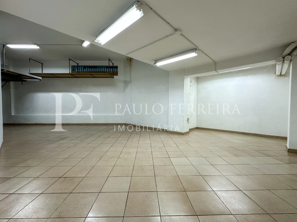 Garagem para Arrendamento em Vila Nova de Famalicão e Calendário Foto 4