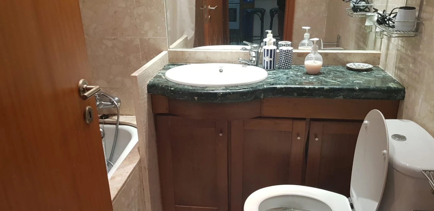 Apartamento T1 para Arrendamento em Ovar, São João, Arada e São Vicente de Pereira Jusã Foto 9
