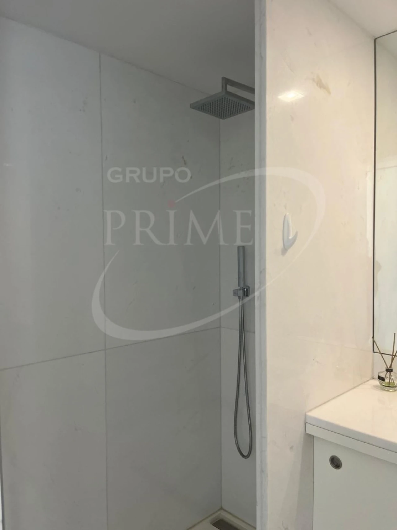 Apartamento T5 para Arrendamento em Lordelo do Ouro e Massarelos Foto 6