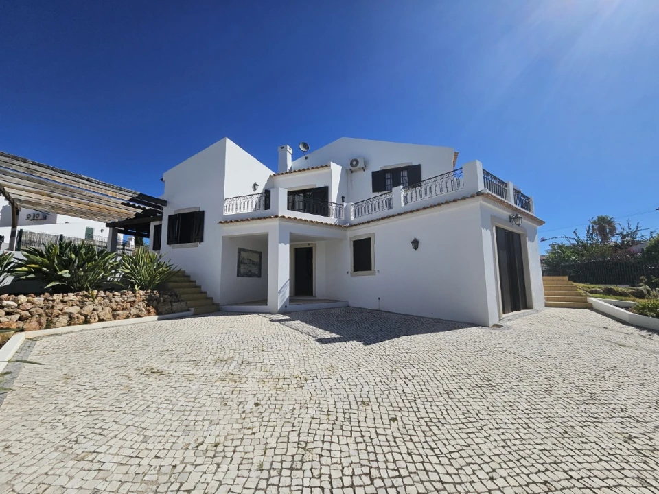 Moradia T4 para Venda em Tavira (Santa Maria e Santiago) Foto 2