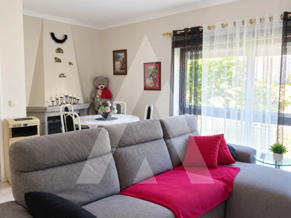 Apartamento T3 para Venda em Satão Foto 2
