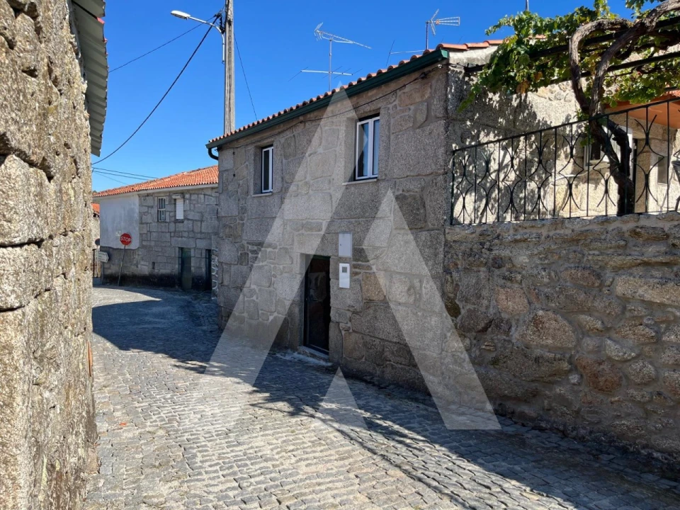 Moradia T1 para Venda em Aguiar da Beira e Coruche Foto 17