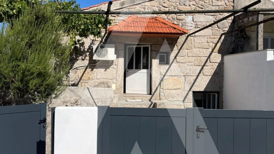 Moradia T1 para Venda em Aguiar da Beira e Coruche