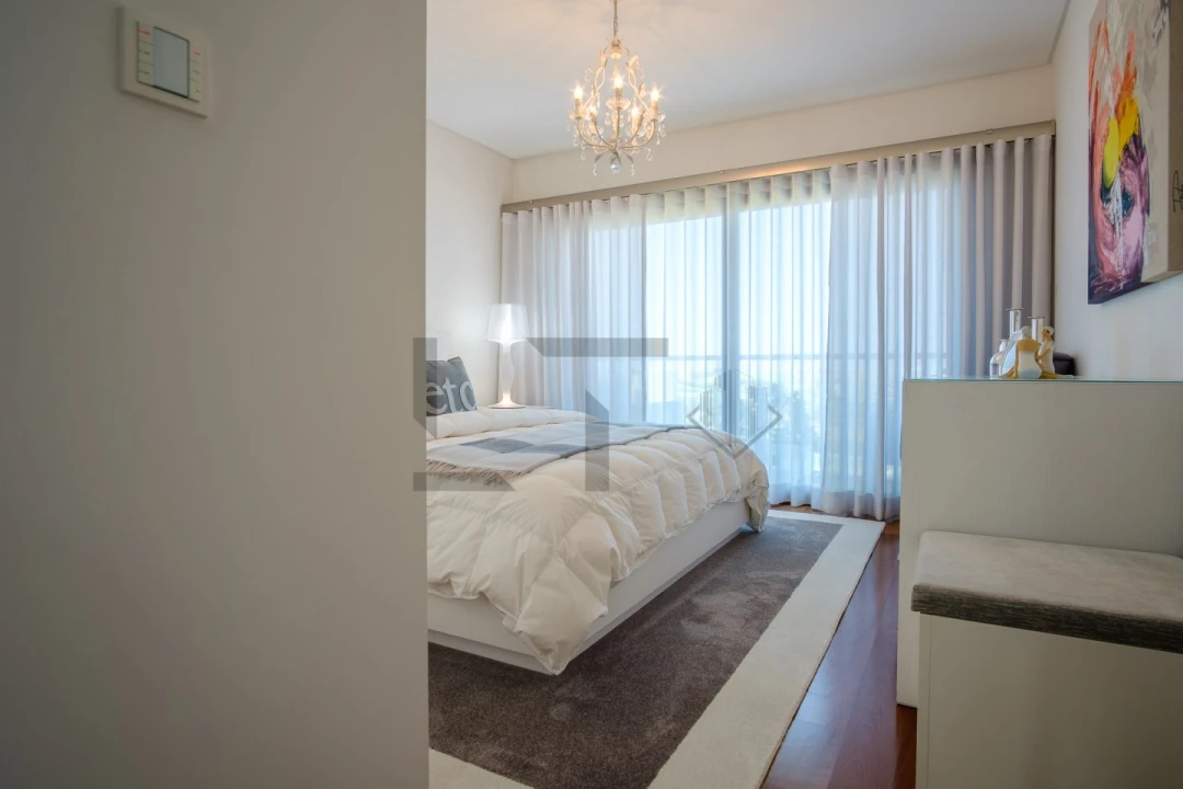 Apartamento T5 para Venda em Alvalade Foto 15