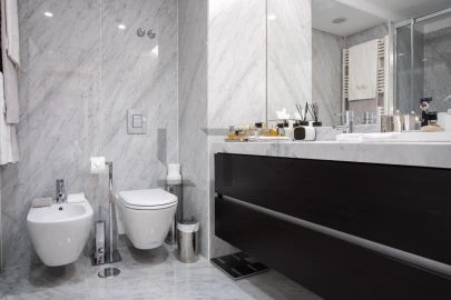 Apartamento T5 para Venda em Alvalade