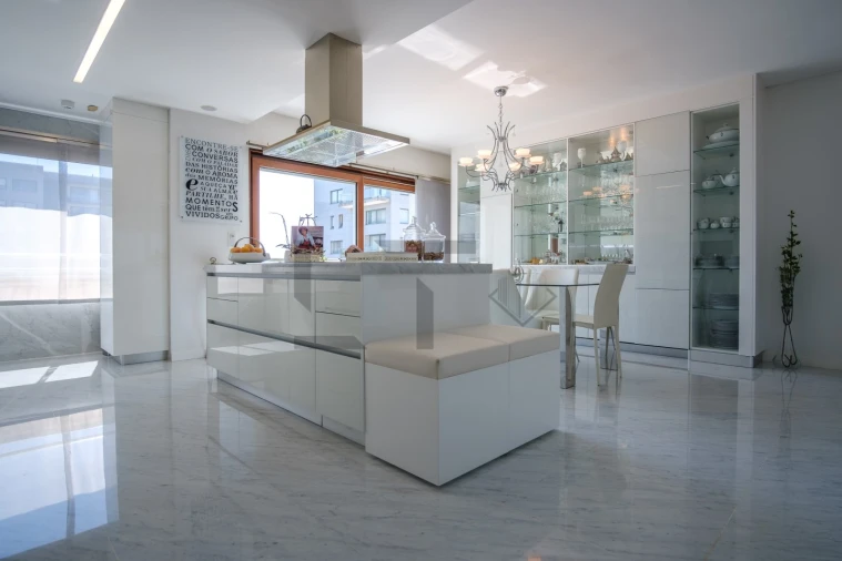 Apartamento T5 para Venda em Alvalade Foto 47